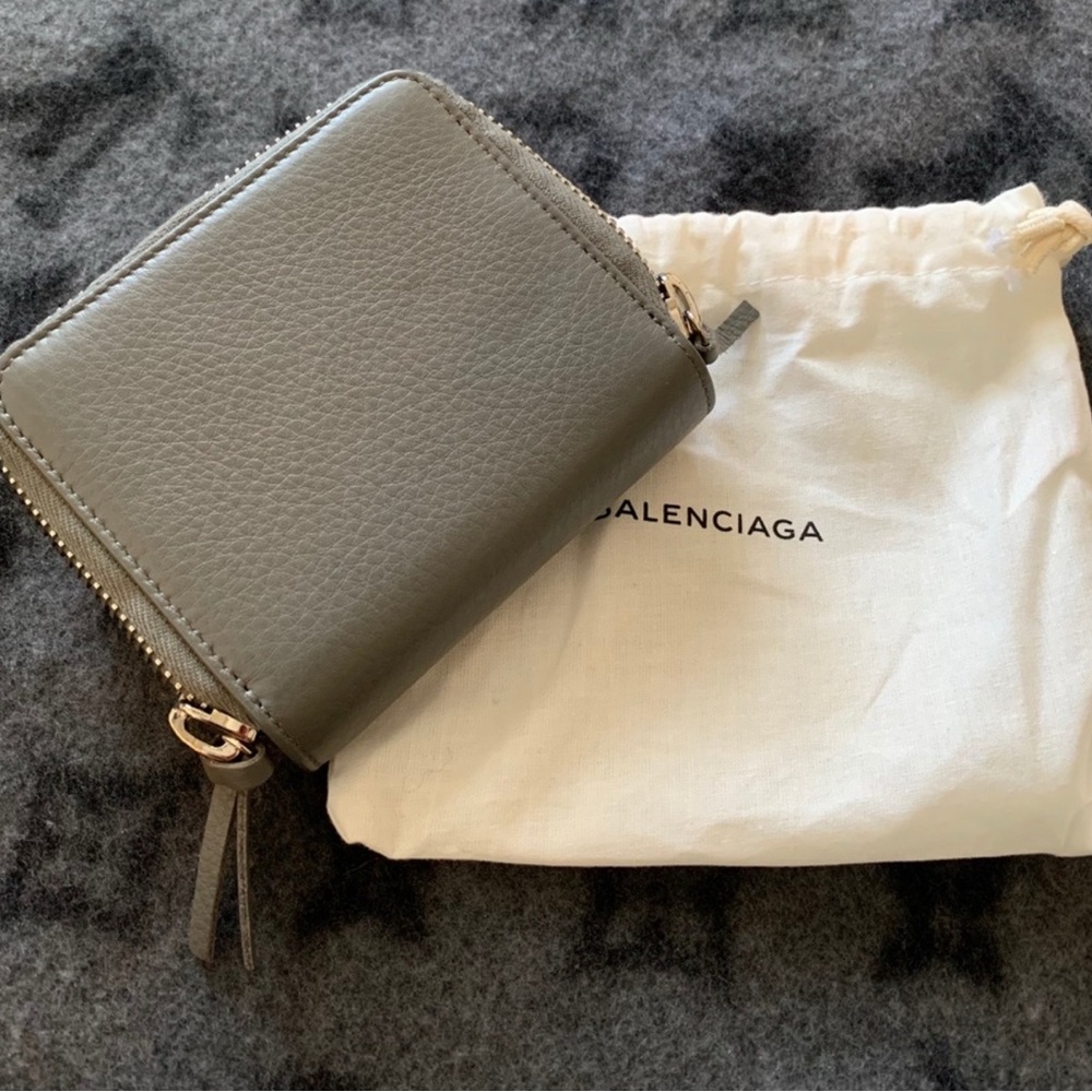 Balenciaga Gray Leather Wallet - Picture 4 of 5
